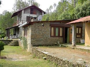 Frozen Woods Resort Mukteshwar Buitenkant foto